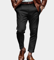 Men's slim-fit trousers with deep pockets