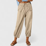 Women's tapered trousers with a drawstring and deep pockets