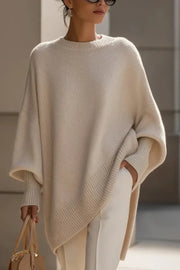 Oversized knitted jumper for women with long sleeves