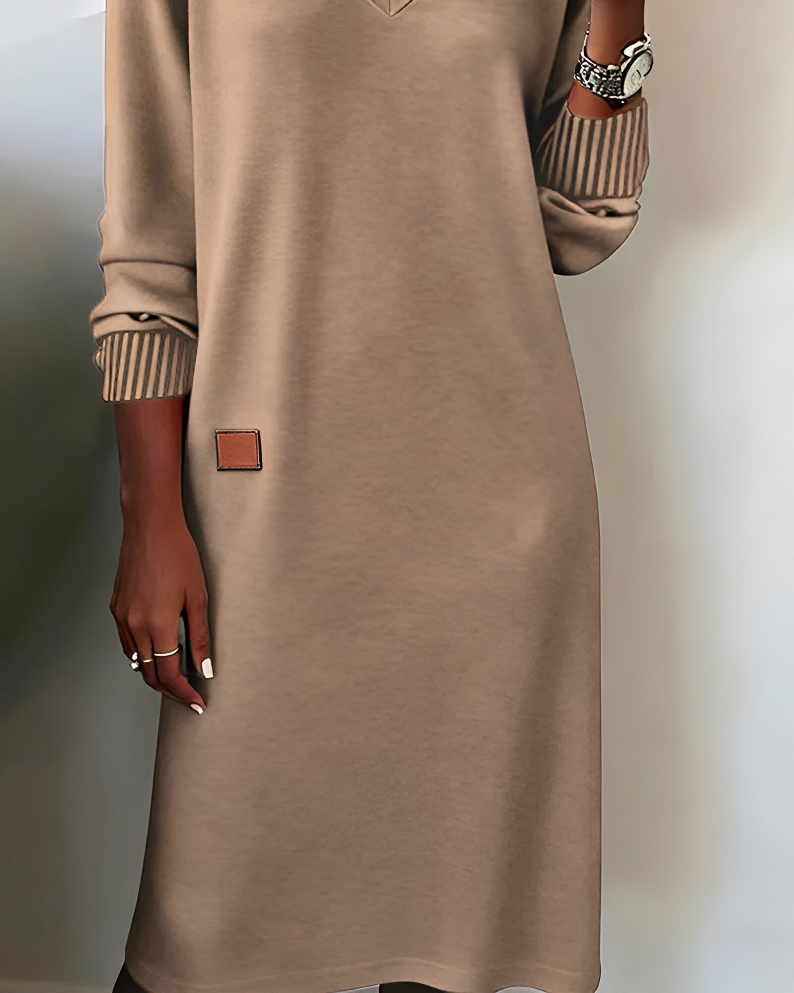 Gebreide jurk dames midi met V-hals en lange mouwen