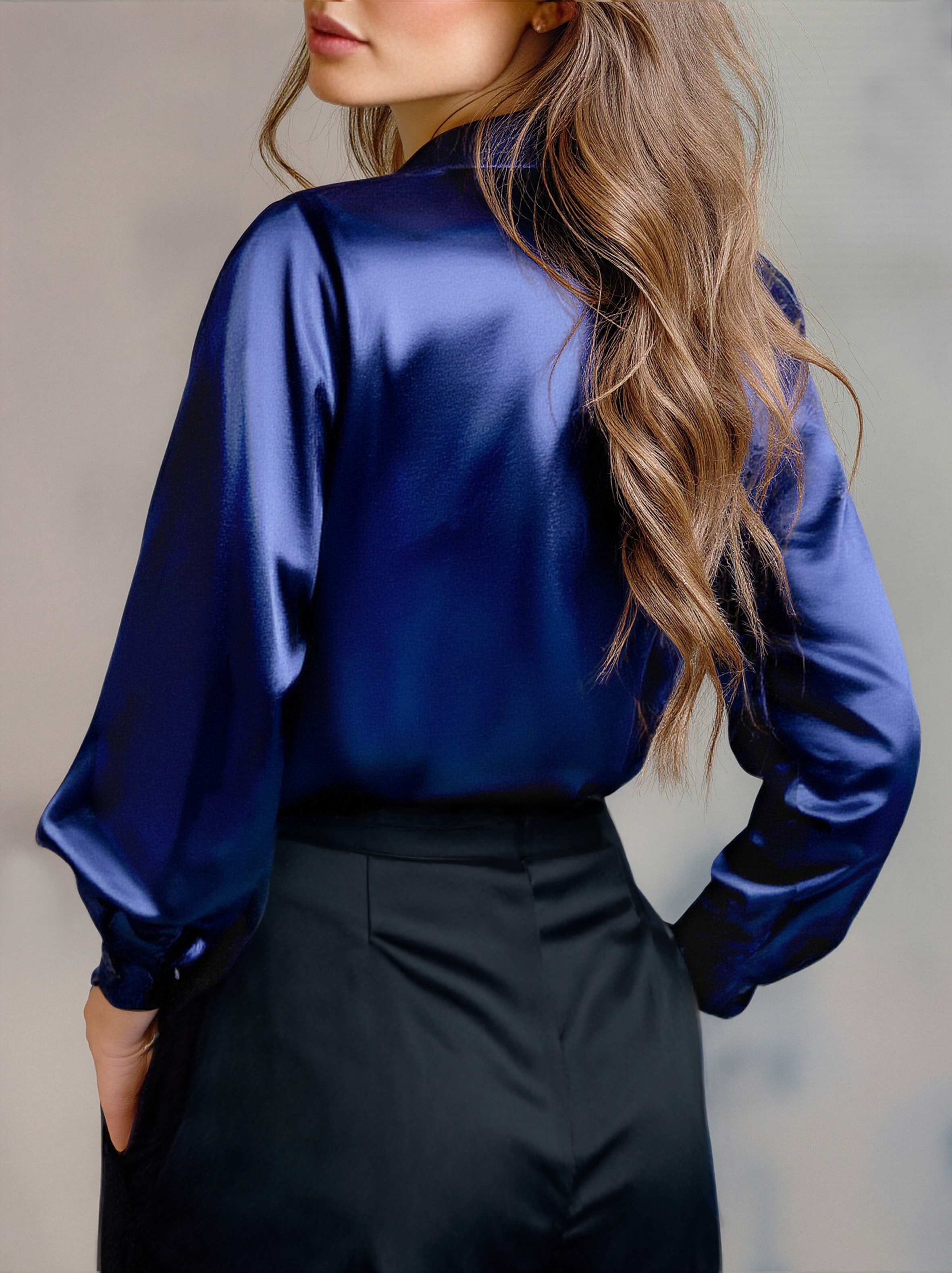 Satijnen blouse dames met lange mouwen en losse pasvorm