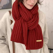Chunky-knit winter scarf for women and men