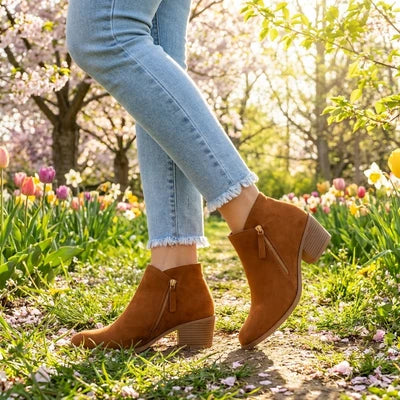 Bruine enkellaars met blokhak en zijdelingse rits, suède-look