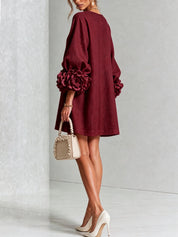 Tuniekjurk met ballonmouwen en bloemdetails, bordeauxrood; knoopsluiting