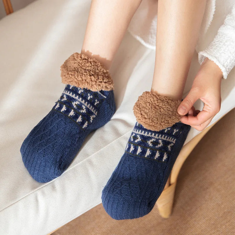 Warm non-slip house socks for women and men