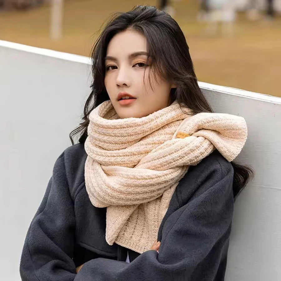 Chunky-knit winter scarf for women and men
