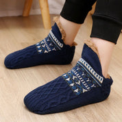 Warm non-slip house socks for women and men