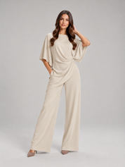 Tweedelige set dames met gedrapeerde top en wijde broek