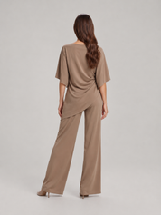 Tweedelige set dames met gedrapeerde top en wijde broek