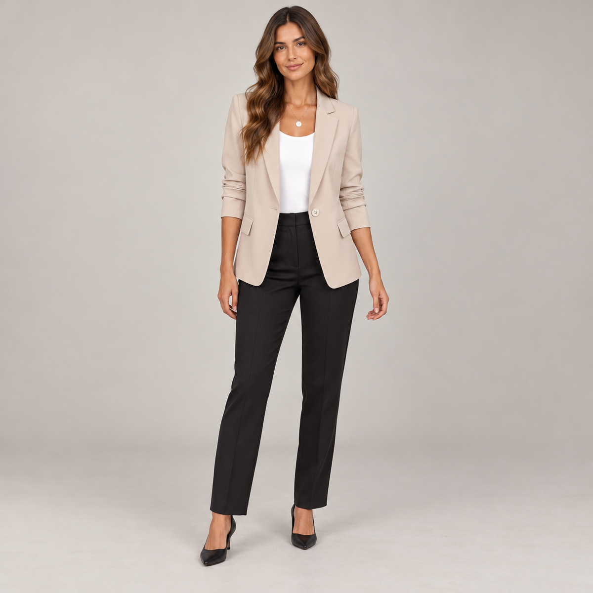 Blazer dames klassiek met smalle revers en één knoop op damesmodel, vooraanzicht