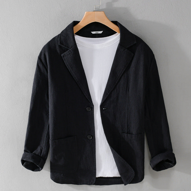 Men's casual blazer with wide lapels and pockets