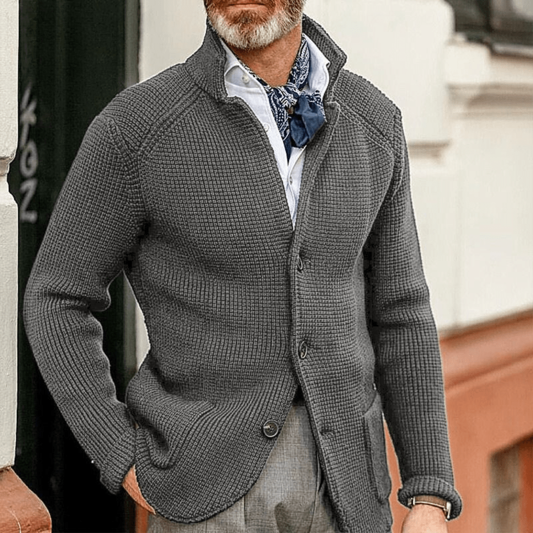 Men’s classic waistcoat with button closure