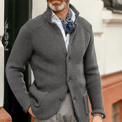 Men’s classic waistcoat with button closure