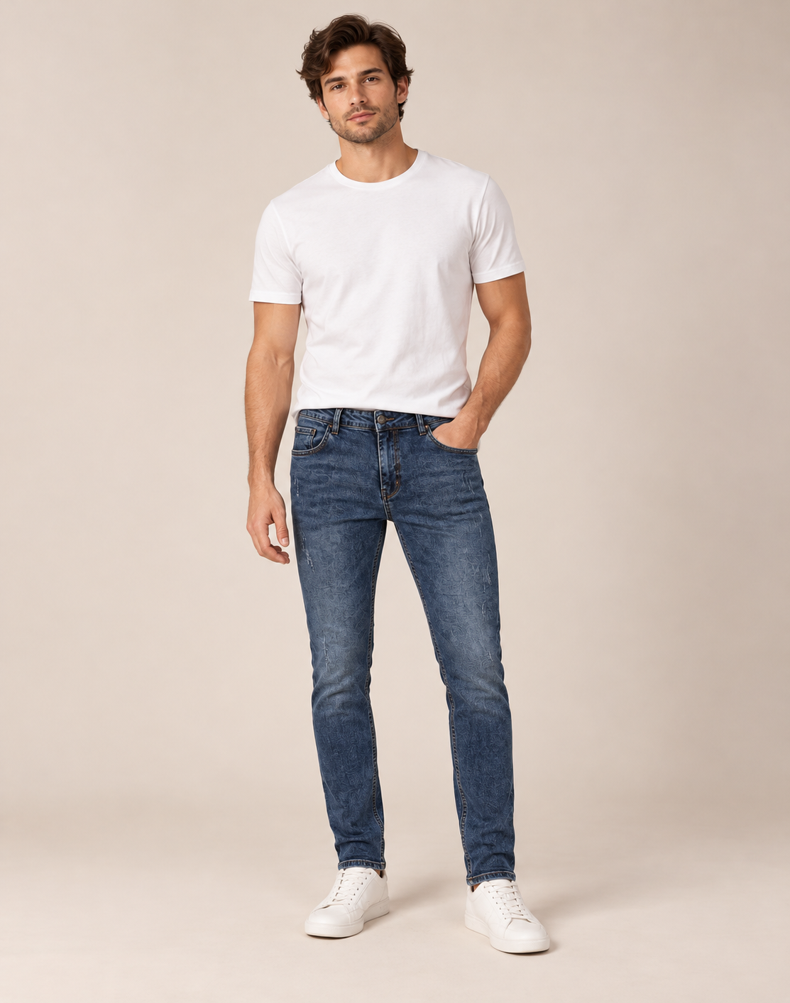 AIDA LENA jeans slim fit blauw, gedragen door een model