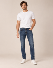 AIDA LENA jeans slim fit blauw, gedragen door een model