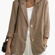 Women's loose-fit blazer with two buttons and roll-up sleeves