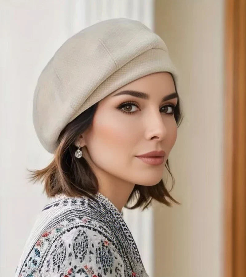 Women's French style beret in cream
