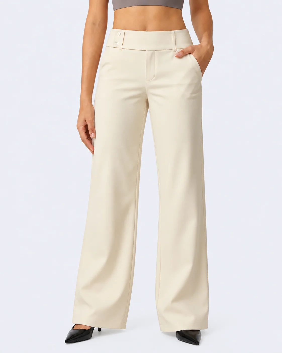 Women's high waist stretch trousers with straight leg and pockets in beige