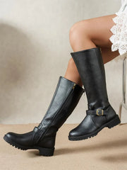 Knee-high riding boots for women with buckle and supportive footbed