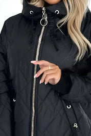 Women's lightweight puffer jacket with hood and deep pockets