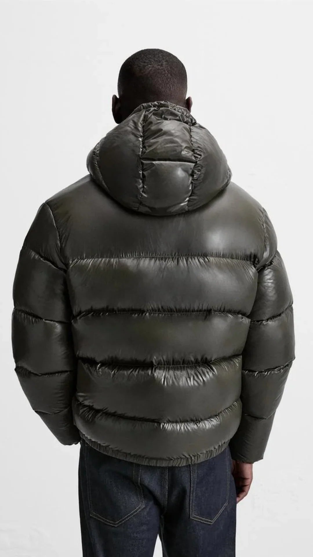 Men's glossy puffer jacket with hood, photo 3