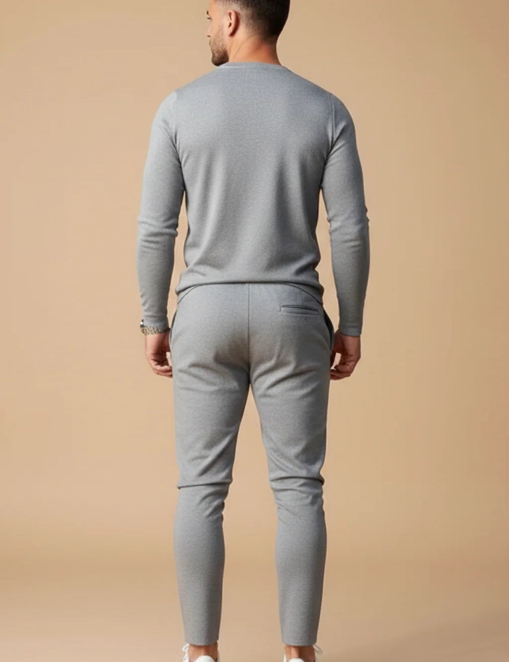 Men's two piece set with crew neck top and trousers, photo 2