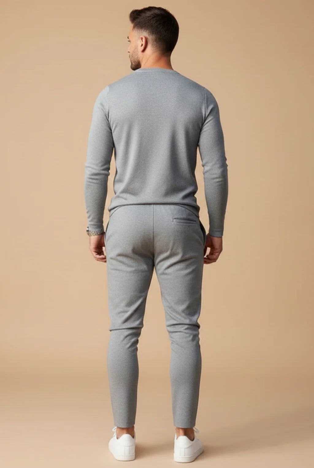 Men's two piece set with crew neck top and trousers, photo 2