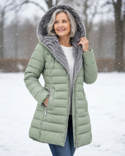 Women's padded winter coat with detachable hood and fleece lining in light green