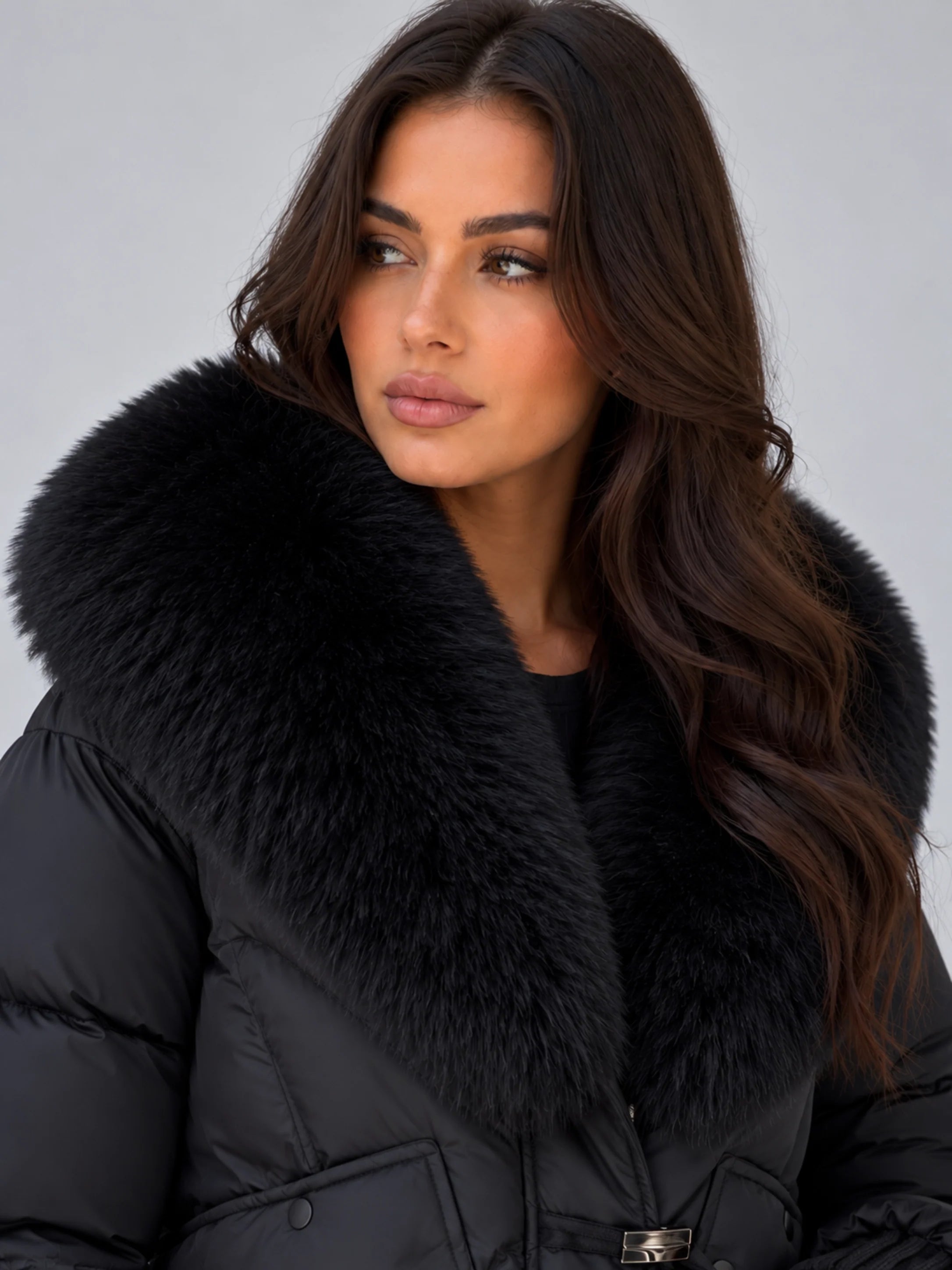 Women's puffer jacket with faux fur collar and drawstring waist