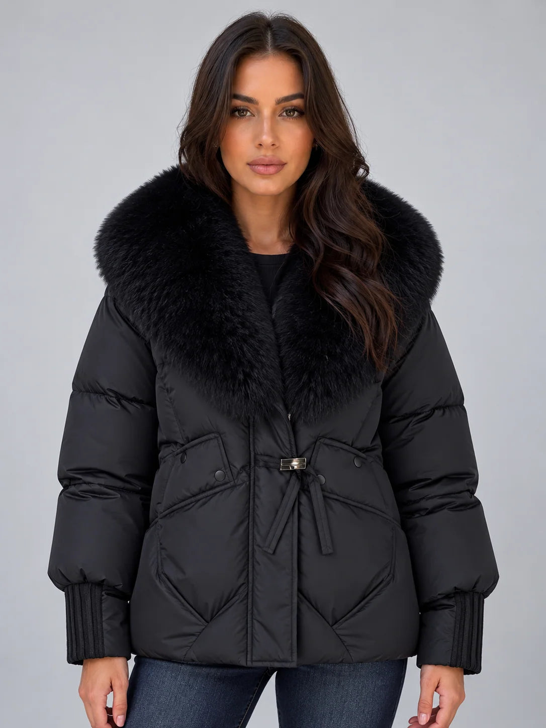Women's puffer jacket with faux fur collar and drawstring waist in black