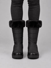 Women's quilted snow boots with faux fur and wedge sole