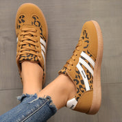 Women's retro striped trainers with wide toe box and footbed