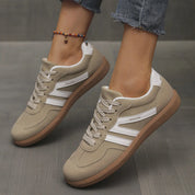 Women's retro striped trainers with wide toe box and footbed in khaki