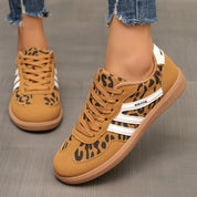 Women's retro striped trainers with wide toe box and footbed in leopard