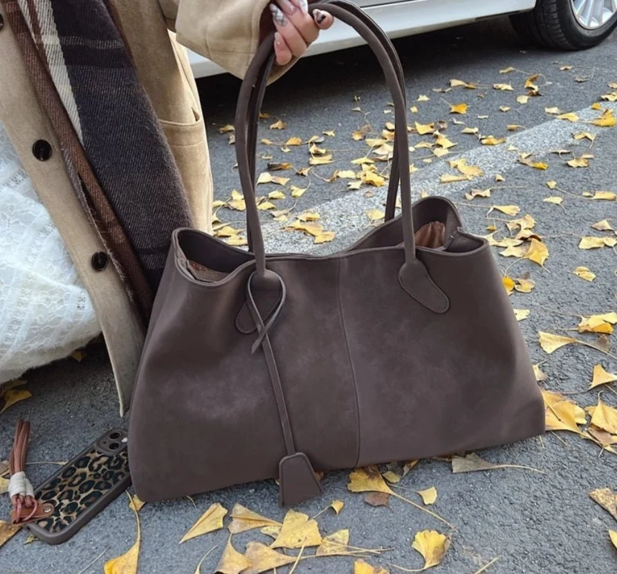 Women's large faux suede shoulder bag in retro style