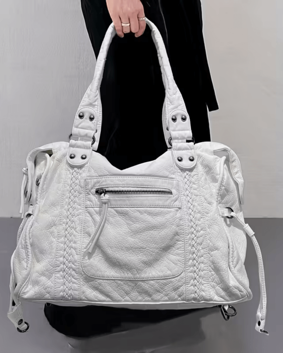 Women's vintage faux leather shoulder bag with zip