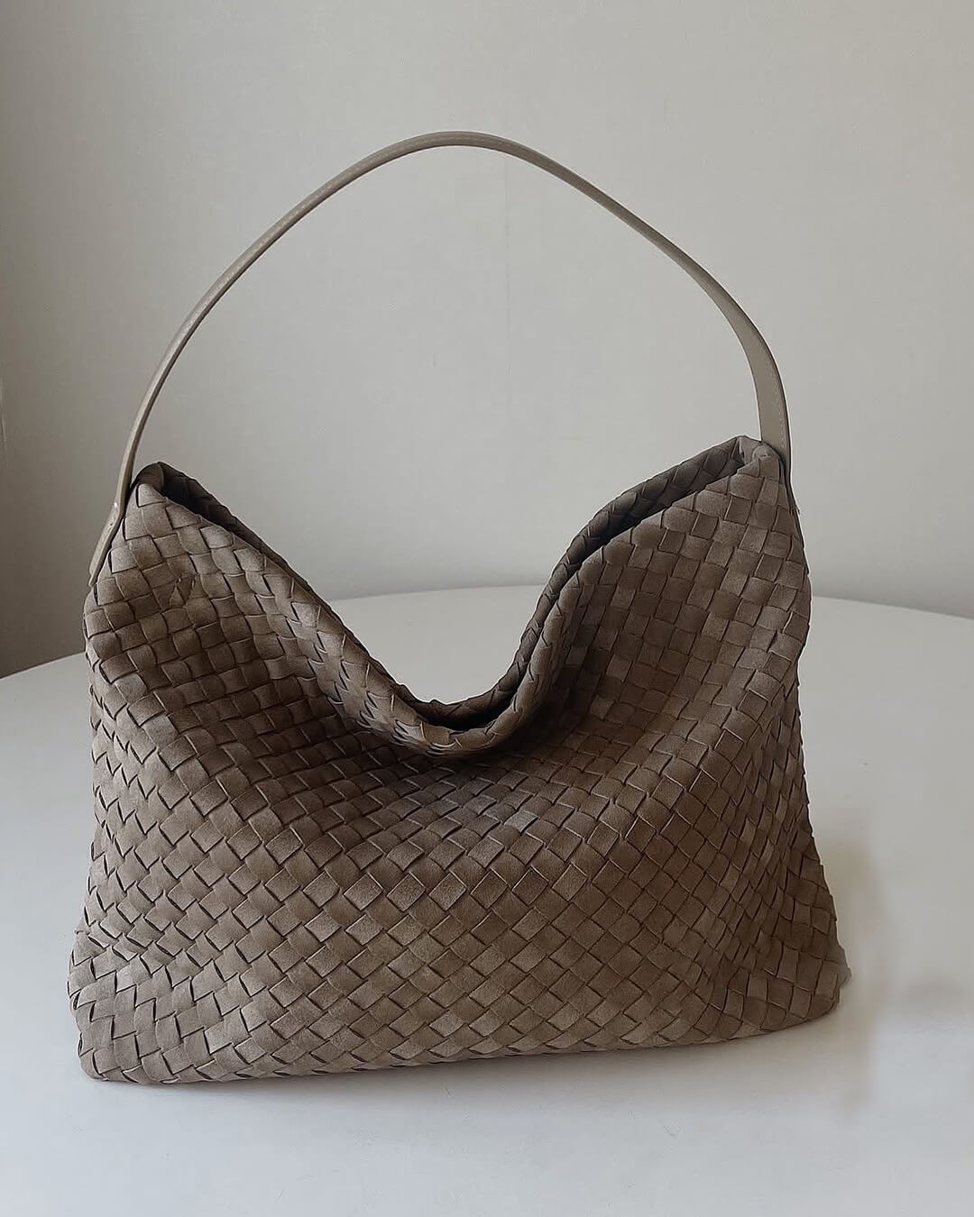 Women's woven faux suede shoulder bag with zip
