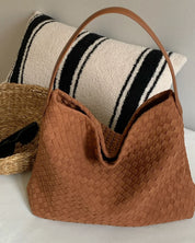 Women's woven faux suede shoulder bag with zip