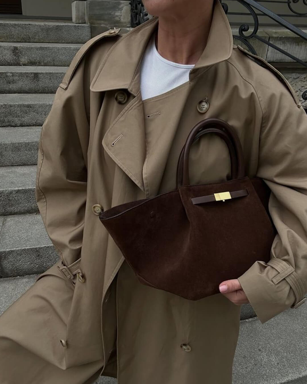 Women's faux suede handbag with gold-tone clasp