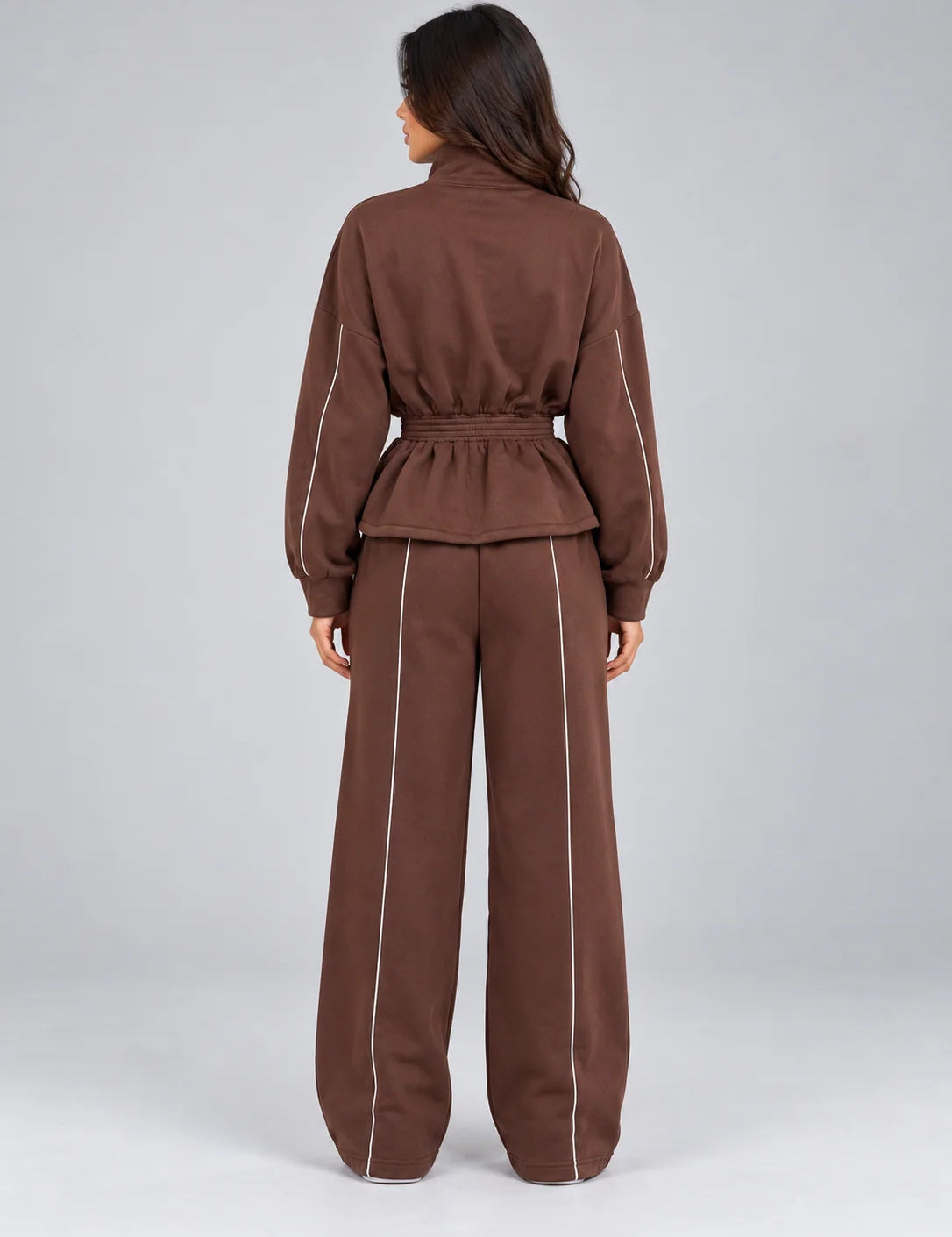 Women's tracksuit with zip jacket and wide leg trousers