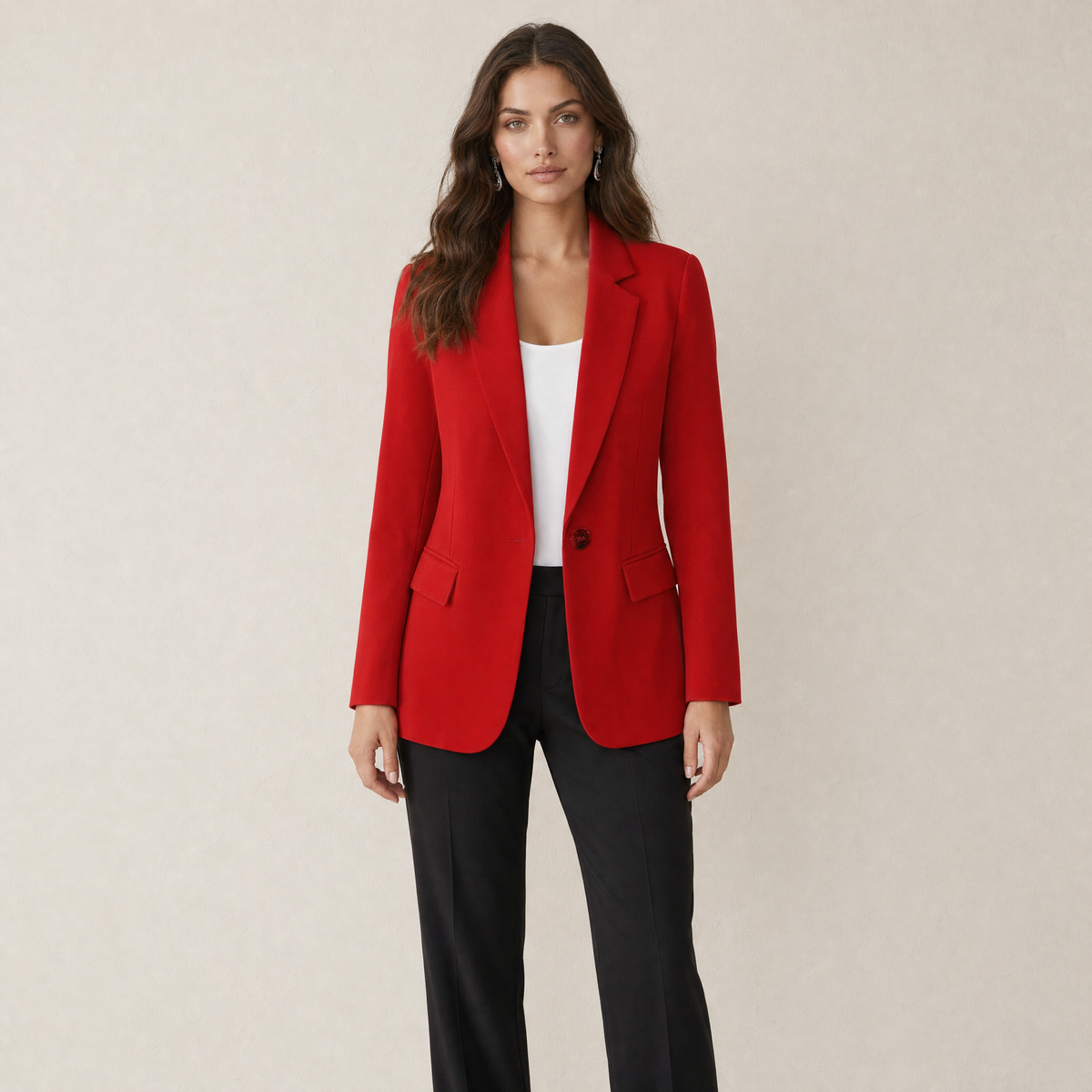 Model in rode nette blazer dames, vooraanzicht