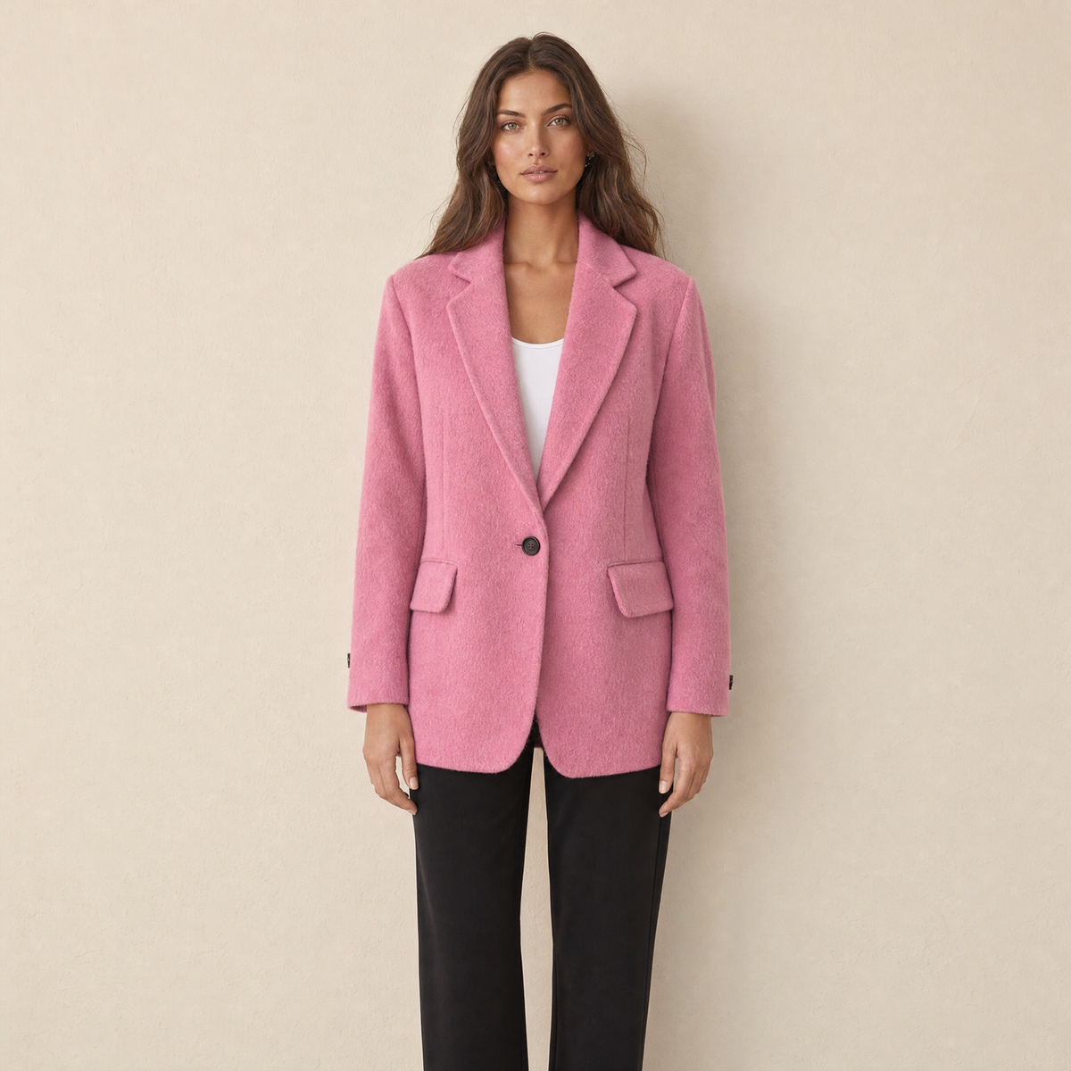 Model in roze lichtgewicht blazer dames, vooraanzicht