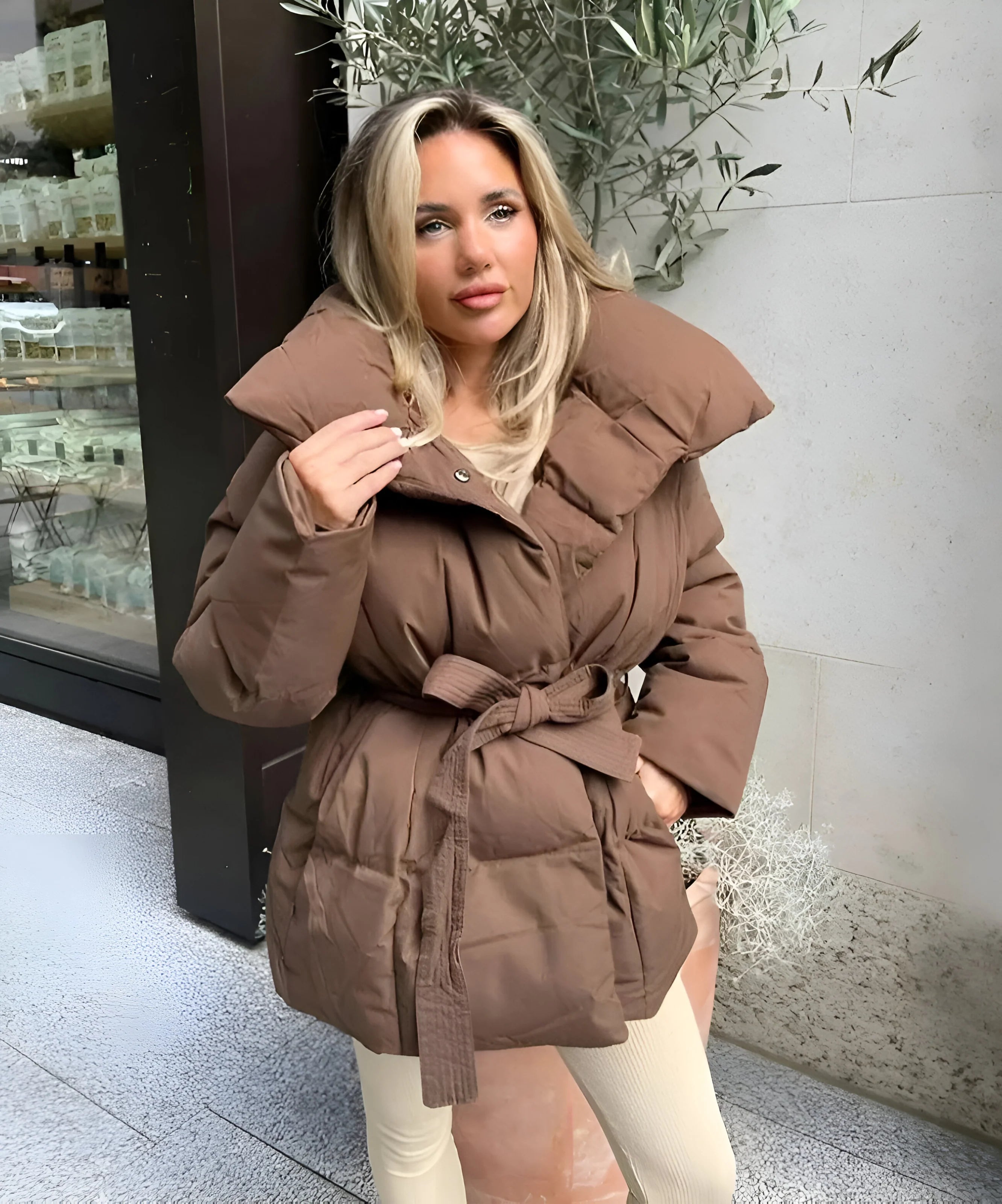 Women's belted puffer jacket with high collar, photo 3