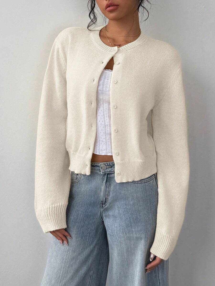 Women's cropped cardigan with round neck and buttons, photo 1