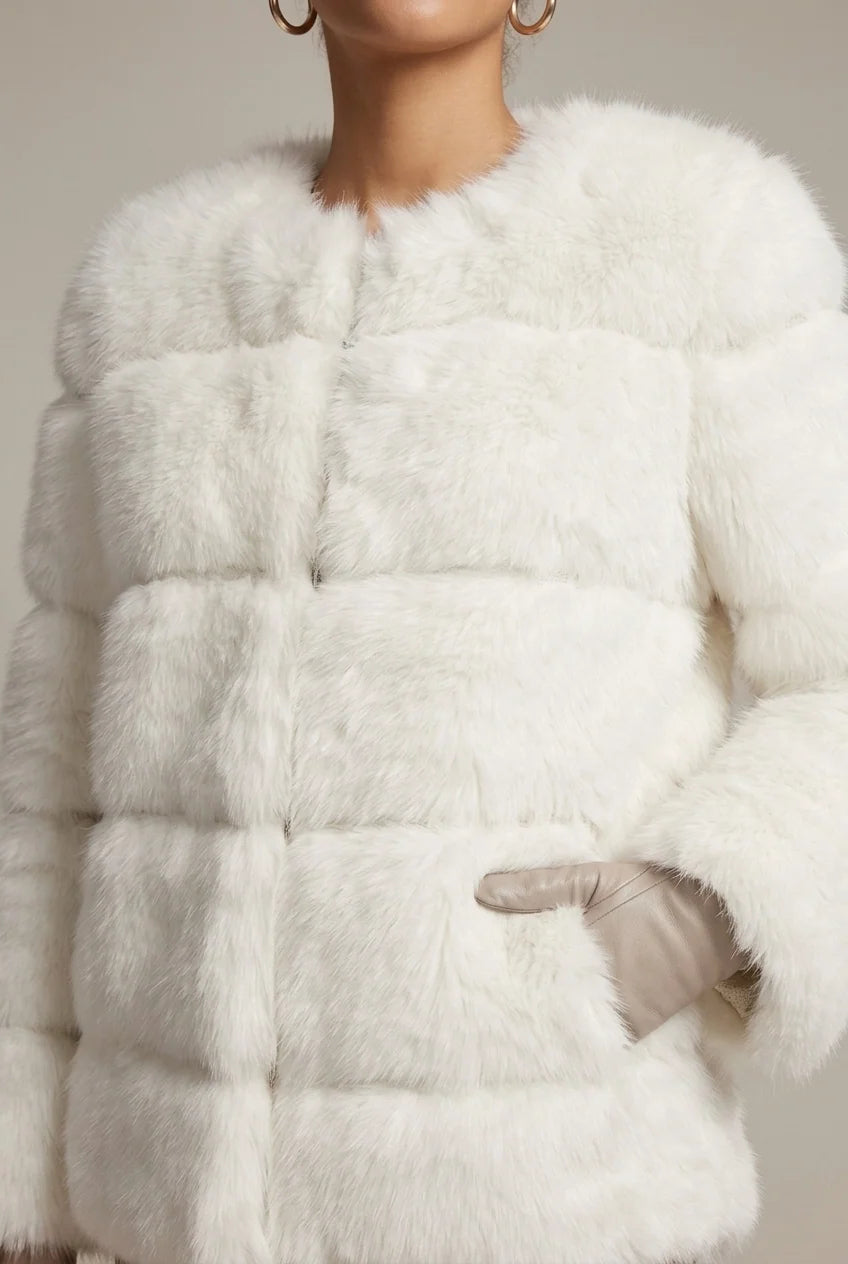 Women's cropped faux fur jacket with tiered design, photo 2