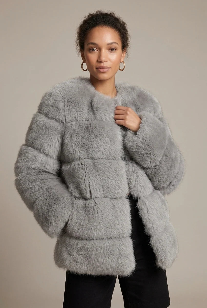 Women's cropped faux fur jacket with tiered design, photo 5