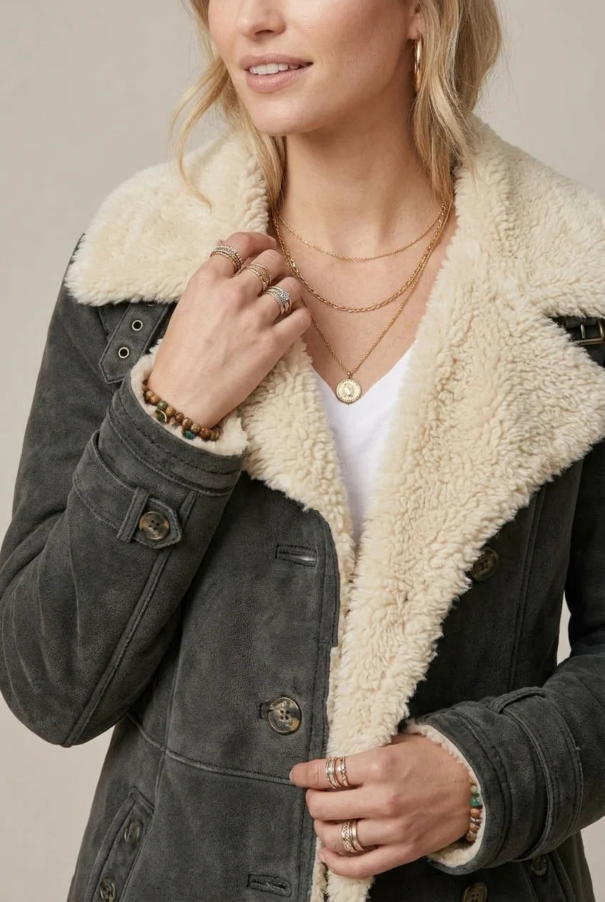 Women's denim jacket with sherpa collar, photo 2
