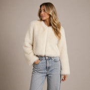 Women's faux fur jacket with round neck, photo 4