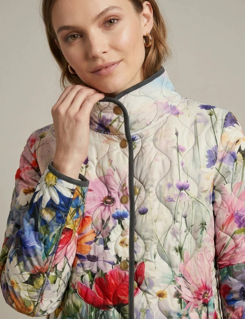 Women's floral print puffer jacket with zip front, photo 2