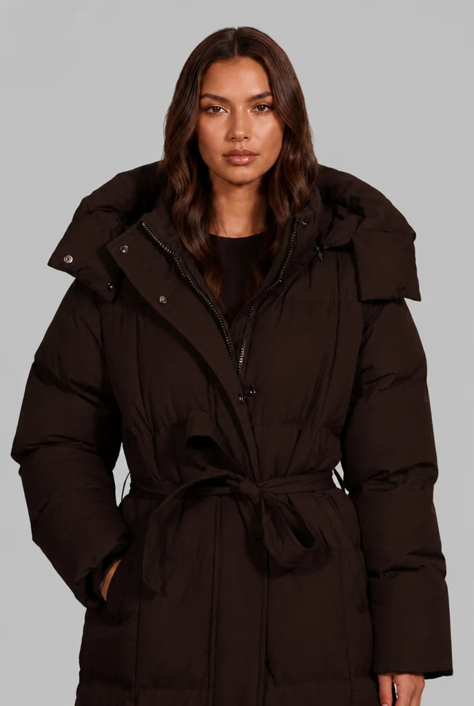 Women's long puffer coat with detachable hood and belt, photo 3